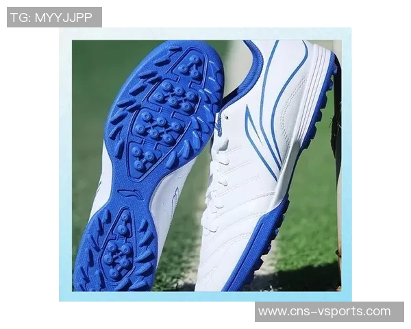 冬季足球鞋的选择与保养技巧让你在寒冷天气中也能尽情驰骋球场